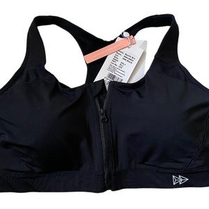 2XL YVETTE SPORTS BRA . Never worn brand new with tags !